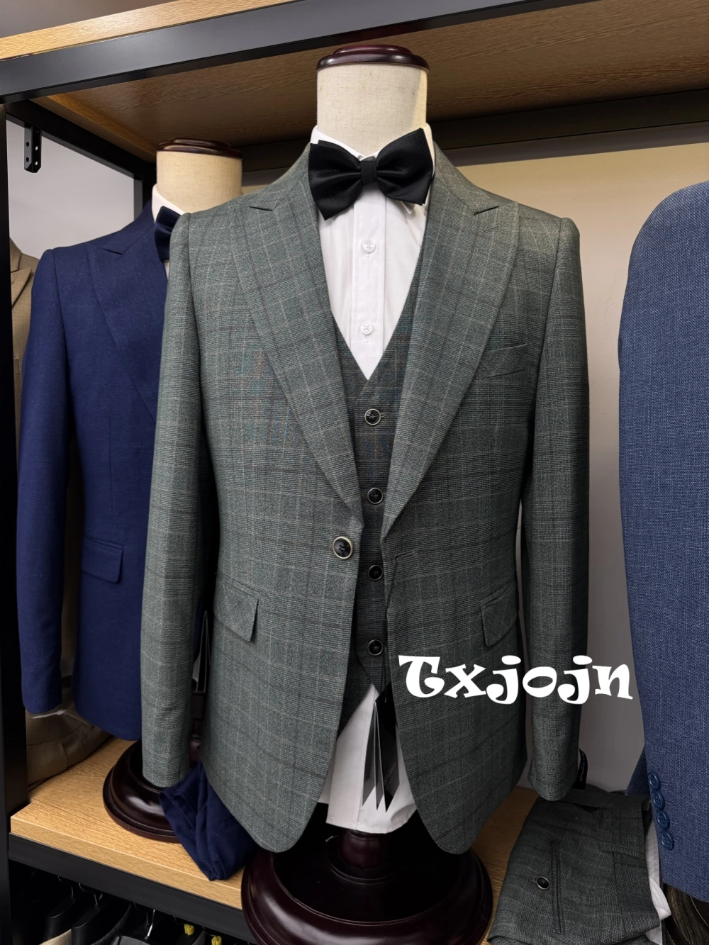 

Formal Men's Suit Set 3 Pieces Jacket Vest Pants For Daily Office Classy Single Breasted Lapel Suits Birthday Party Customized