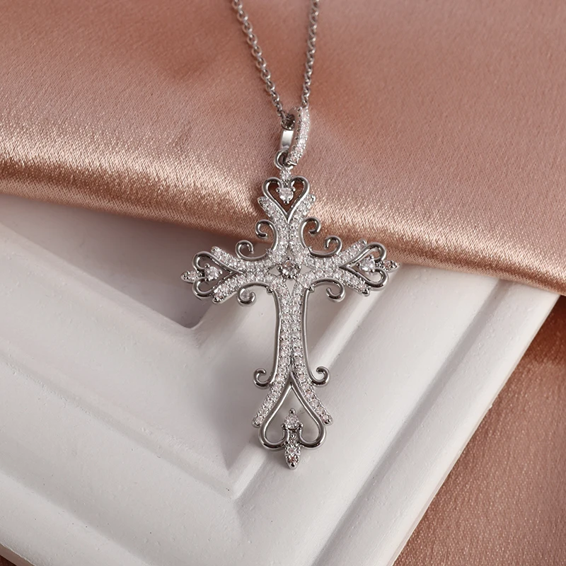 Luxury Sparkling Zircon Cross Pendant Necklace for Women Temperament Banquet Wedding Necklace Jewelry