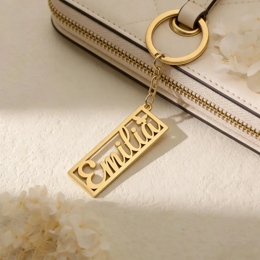 Personalized Name Bag Charm Custom Name Purse Keychain Backpack Wallet Pendant for Women Men Mom Dad Key Chain Birthday Gifts