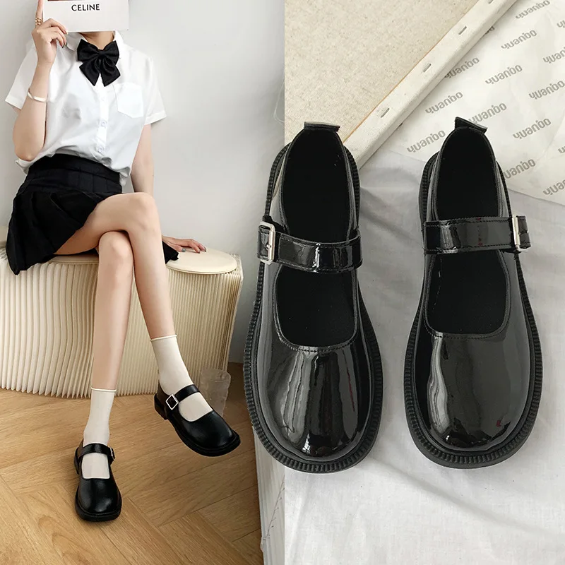 Women's Mary Janes Round Toe Flat Heel Glossy-Look Finish Casual Fashion Footwear Adjustable Buckle Strap Daily Walking Shoes
