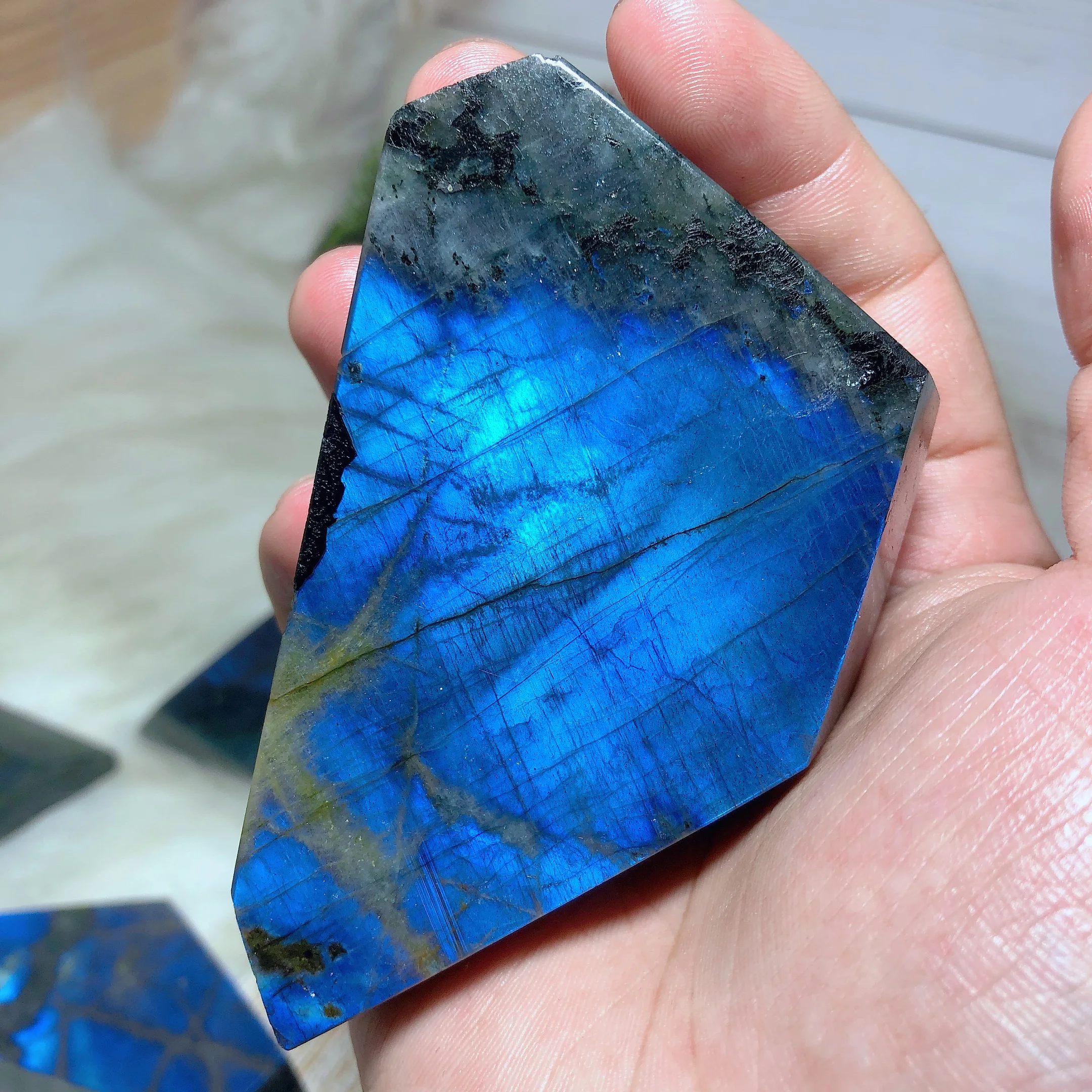 High Quality Natural Crystal Blue Labradorite Free Form Flashy Healing Reiki Ornament Energy Home Decoration Gift