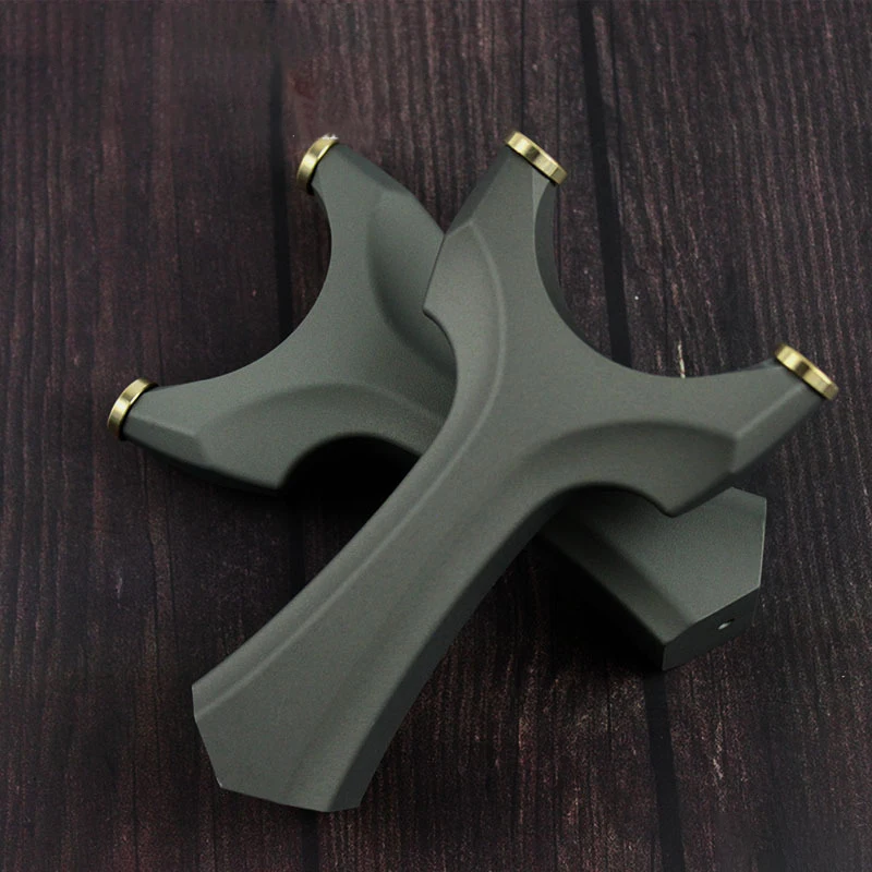 Hunting Titanium Alloy Slingshot with Flat Rubber Band Outdoor Sports Shooting Slingshot High Quality Precision Hunting