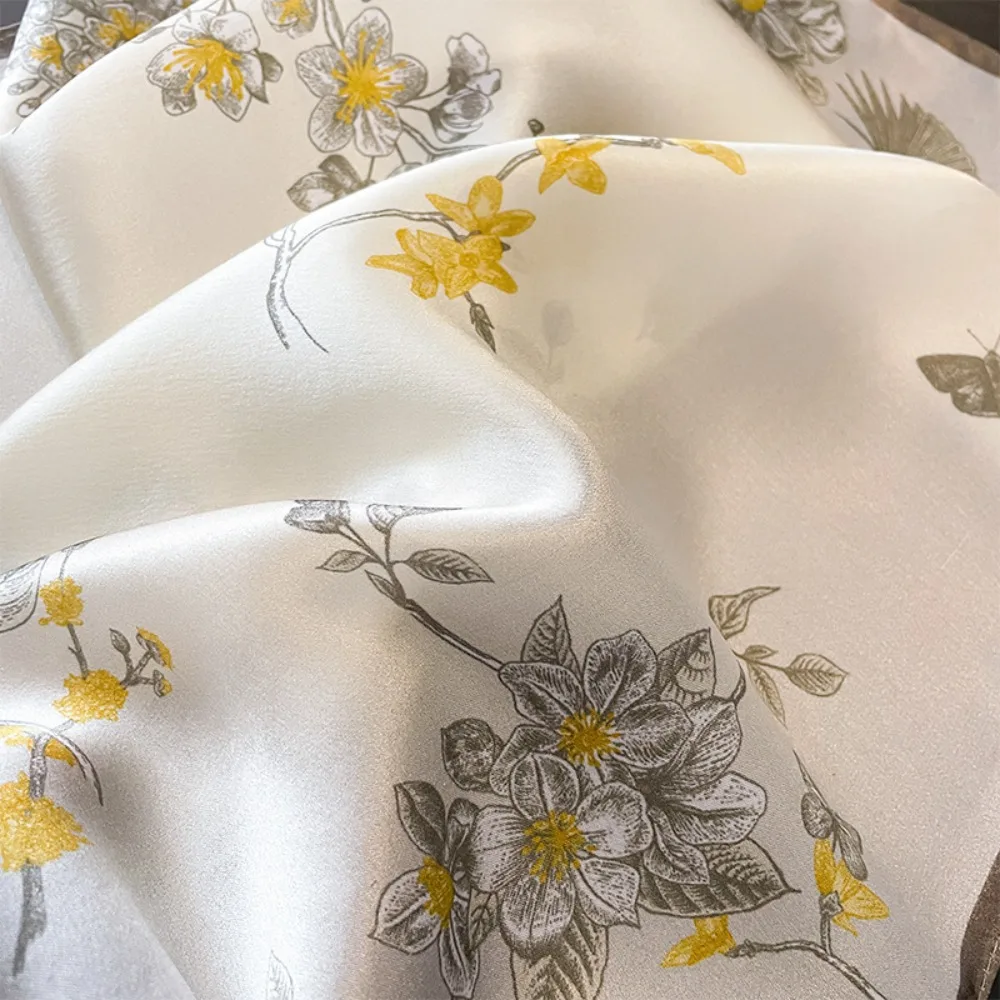 Beige Silk Silk Scarf Small Square Scarf Versatile High-end Gift 100% Mulberry Silk Hair Accessories with Suit Wear Small Scarf