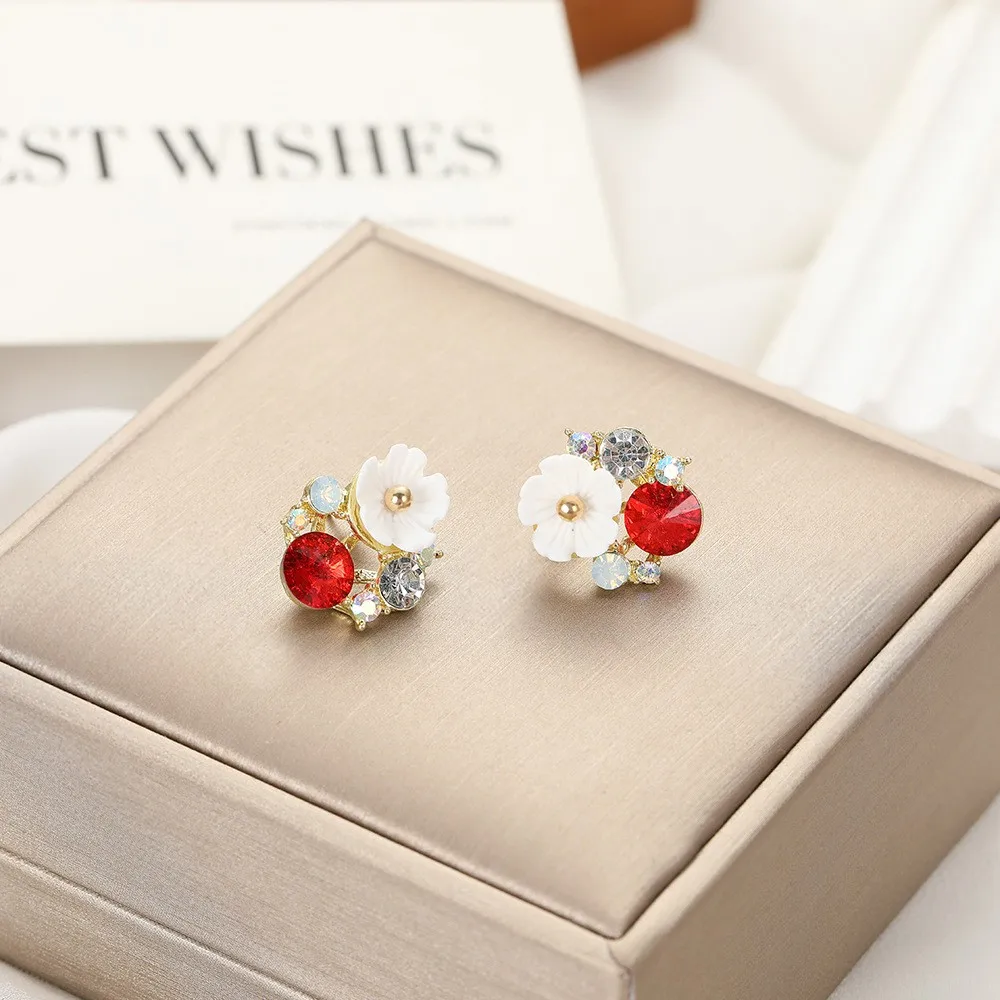 925 Silver Needle Korean Fashion Flower Stud Earrings For Women Christmas Jewelry 2024 Trending Luxury Women\'s Crystal Earrings