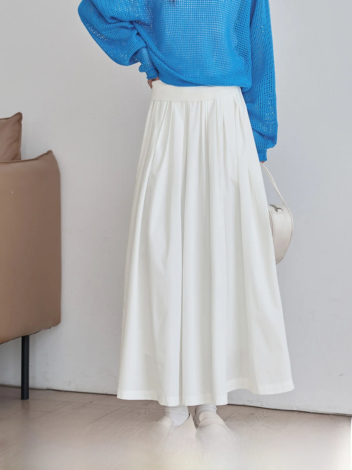

High Waist White Half Skirt Women's Spring 2026 New Style Versatile Slimming Casual Pleated A-Line Skirt Commute Korean Style