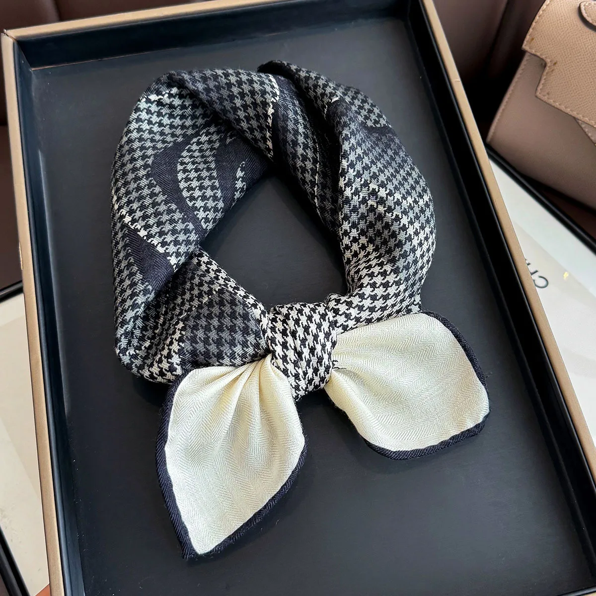 82% Wool 18% Silk Scarf Square Shawl Women Double Sided houndstooth Print Neckerchief Bandana Headscarf Fashion Wrap Gift Box