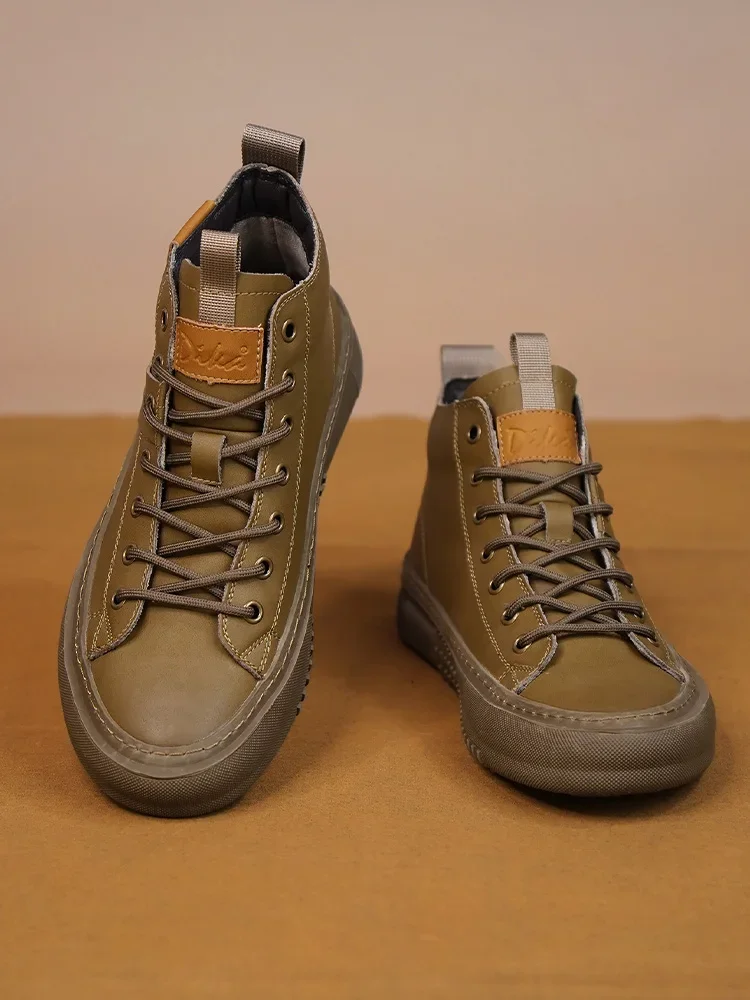 

Pop 2025 New Men's Casual Shoes Fashion And Versatile Lace-Up Small White Shoes Retro British Style Board Shoes