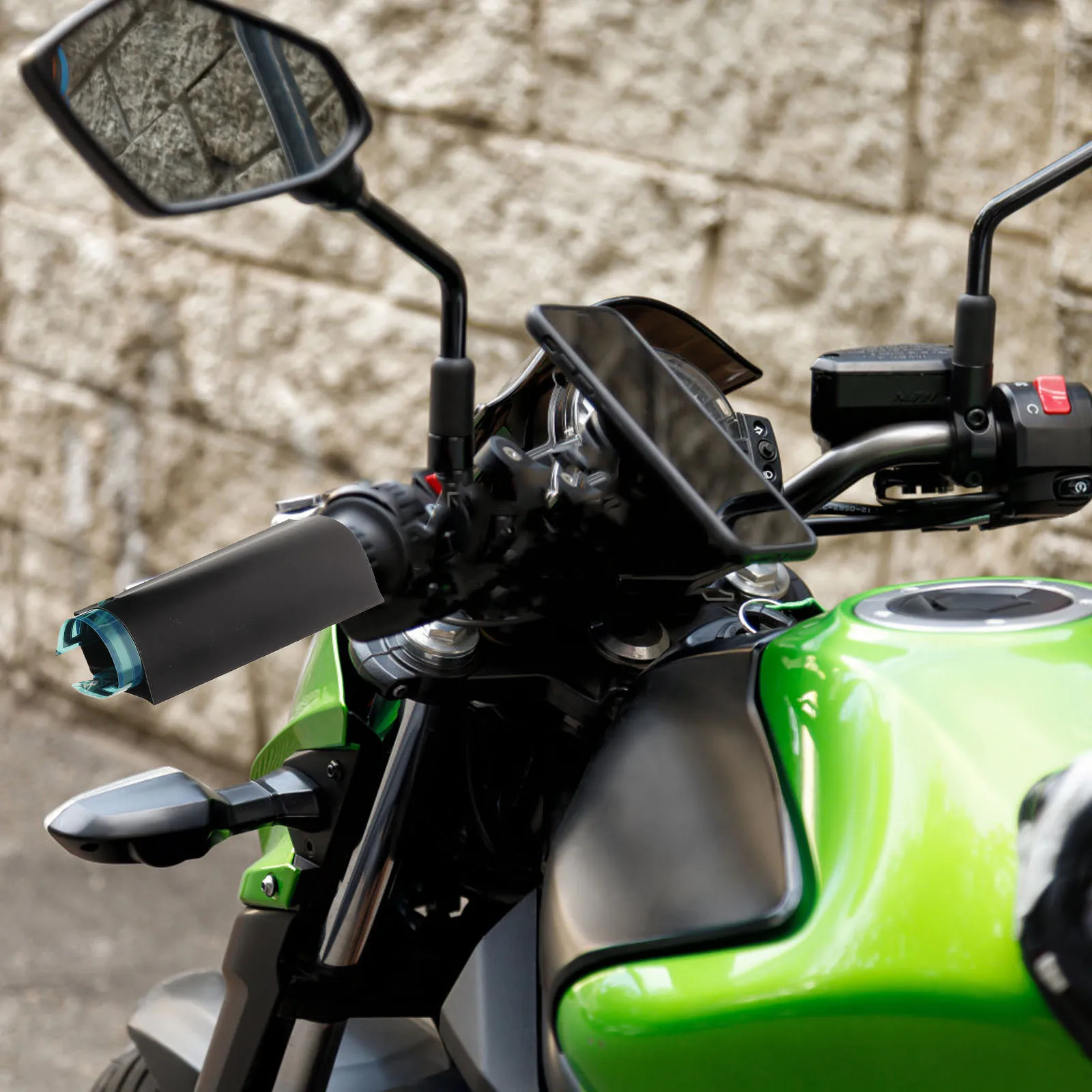 

1Pcs Electric Heated Handlebar Pad Motorcycle Universal 12V Heating Handle Cover Adjustable Temperature Three Gear Switch