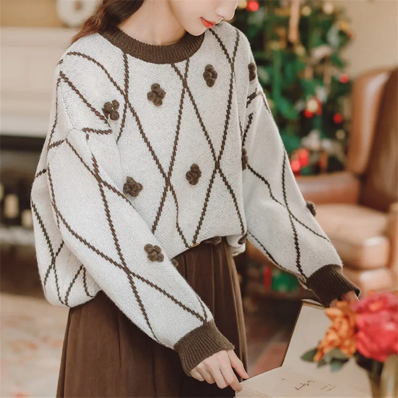 

Korean Vintage Diamond Pattern Floral Decor Pullover Sweater Women's Spring New Fashion Sweet Style Loose Long Sleeve Knit Top