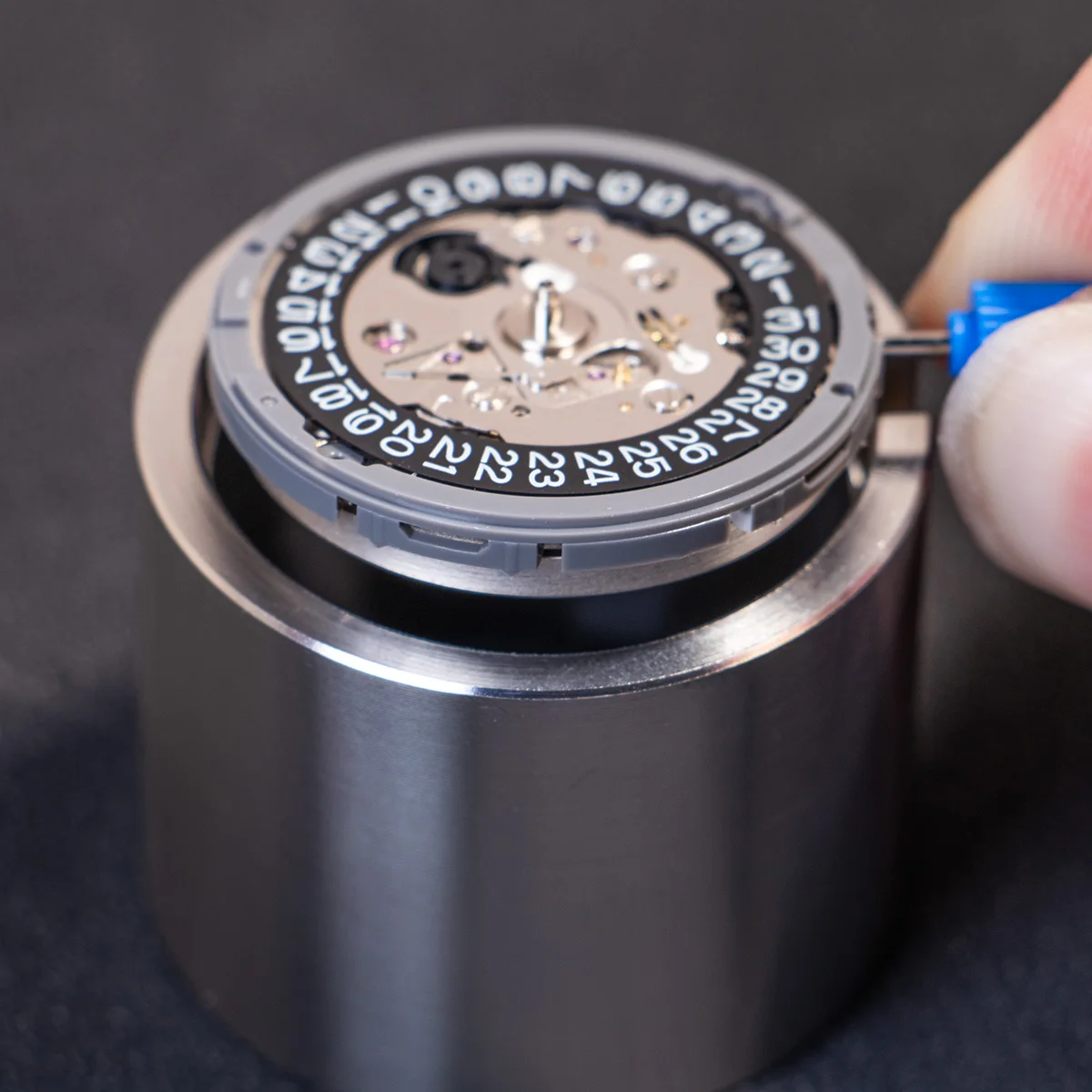 ساعة حركة حامل قاعدة صالح ل SKX007 NH35 36 7S26 7S36 4R36 NH34 NH 37 38 أدوات إصلاح الرجال ساعة قاعدة أداة تجميع إصلاح