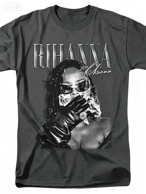 Rihanna Retro Tour Pattern T-shirt Loose Women's Concert Soft Breathable Fabric Suitable for Daily and Event Wear