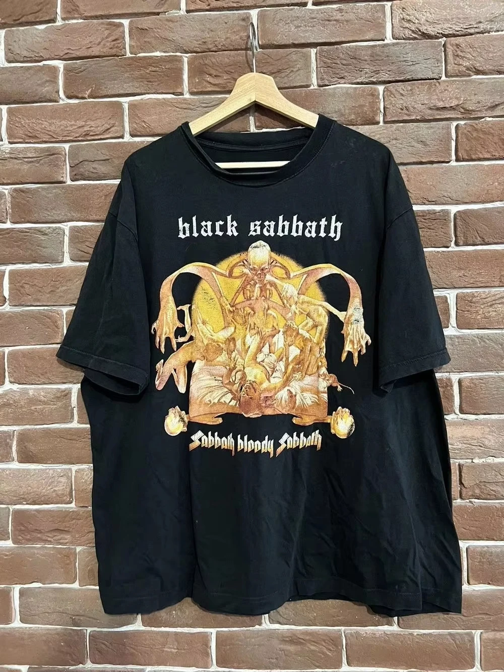 90s Black Sabbath Band Bloody Sabbath Black Printed T-shirt Summer Fashion Men's Casual Outdoor T-shirt Street Style