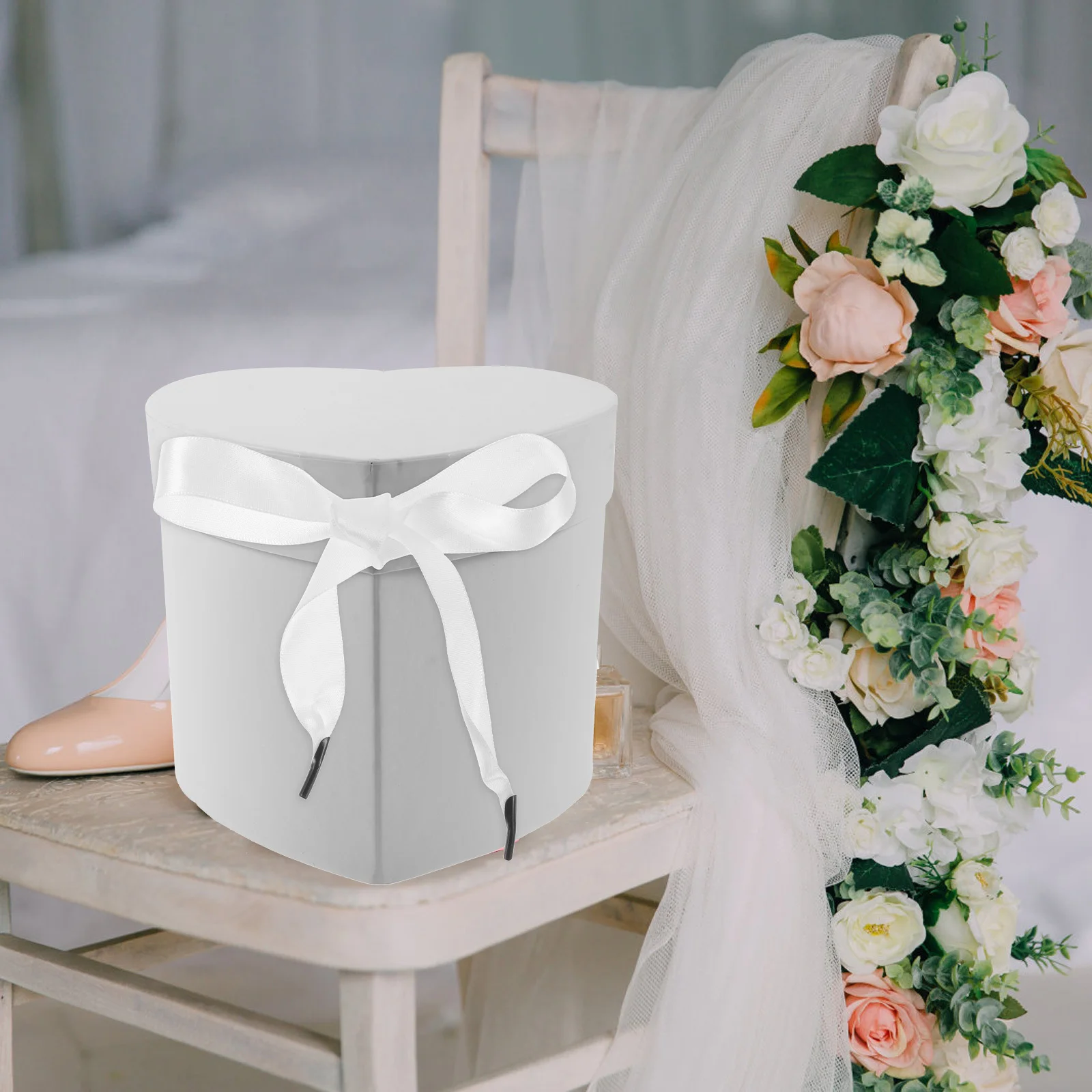 

1Pcs Heart Shape Box for Valentine's Day Stylish Mini Flower Gift Box Safe Non-Toxic Composite Material Perfect for Party