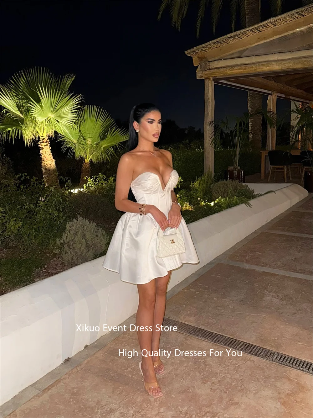 Xikuo Kelderen V-cut Trouwjurk Mouwloze Mini Lengte Vestidos De Novia Sweetheart Hals Bruidsjurken Voor Meisje Aangepaste