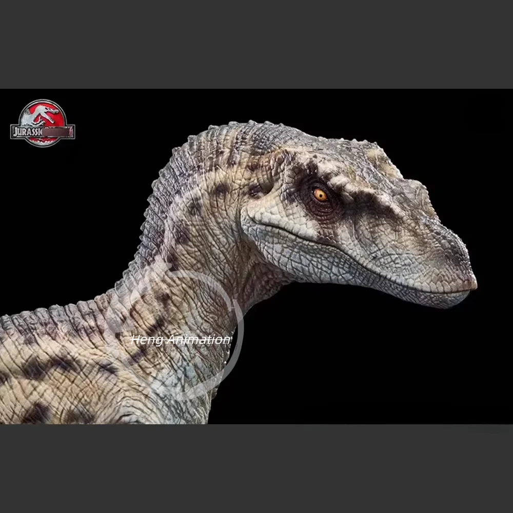 In Stock Velociraptor White Queen, Authentic Jurassic Dinosaur, 1/10 Scale Statue Model Toy, 45cm, Collector's Item