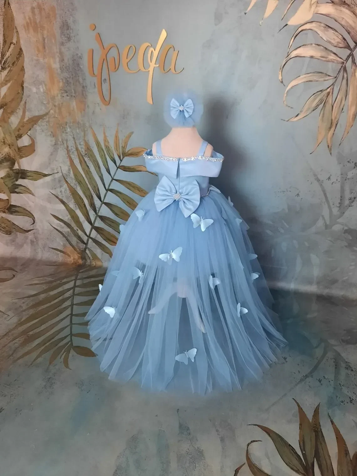 Puffy Hellblaue Blumenmädchenkleider Tüll Geburtstagspartykleid Schleife Schulterfrei Schmetterling Baby Mädchen Erstkommunion Kleider