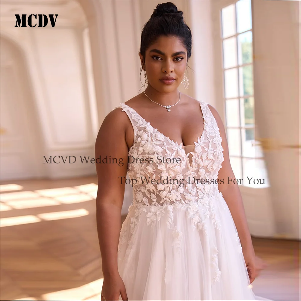 MCDV Oversize Lace Weddings Dresses Bridal Backless V-Neck Applique Sleeveless Boho Vestidos De Novias Sweep Train Customized