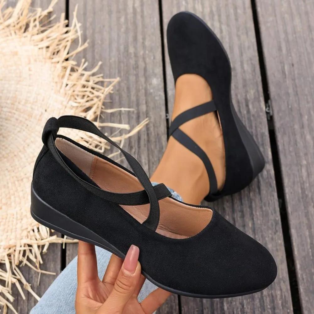 

Лето 2023, женские черные замшевые туфли на танкетке, туфли-лодочки Мэри Джейн с перекрестными ремешками, удобные повседневные вечерние модельные туфли