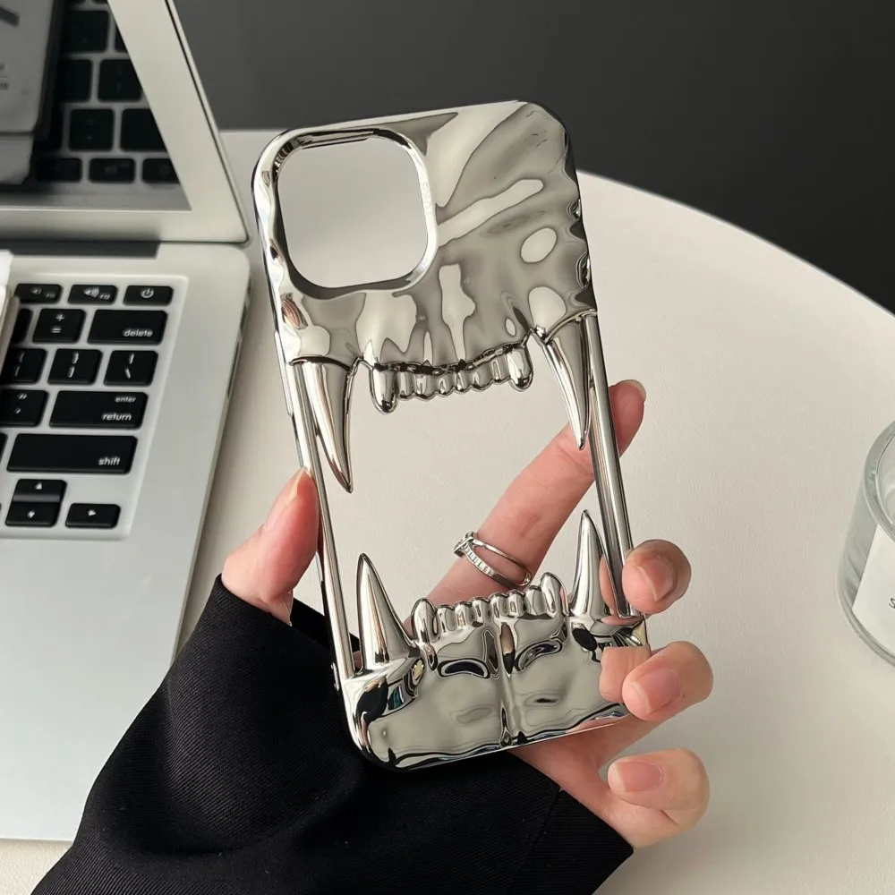 3D Electroplated Tiger Teeth Hollow Phone Case for iPhone 17 Air 16 15 14 Plus 13 12 11 Pro Max Shockproof Protective Soft Cover - náhled 2