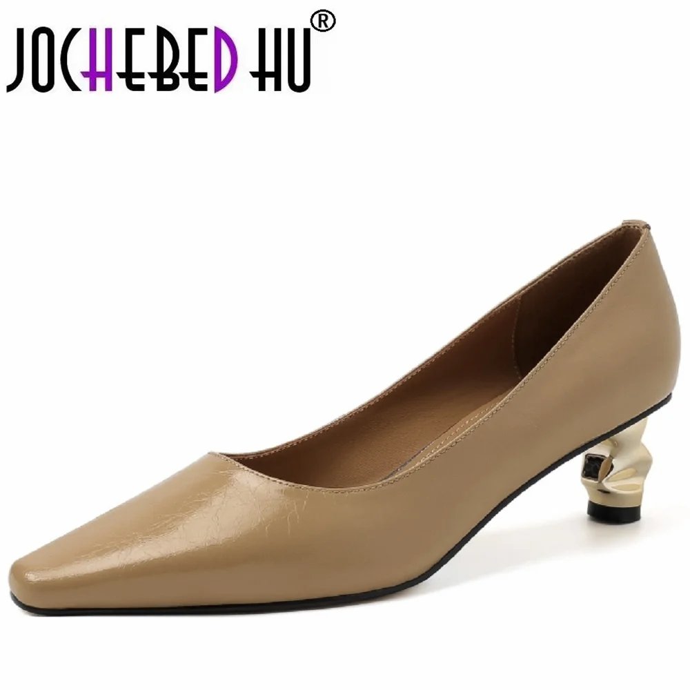 【JOCHEBED HU】 Tacones medios dorados brillantes hechos a mano de cuero genuino, zapatos de tacón de oficina diarios suaves y cómodos para mujer madura 33-40