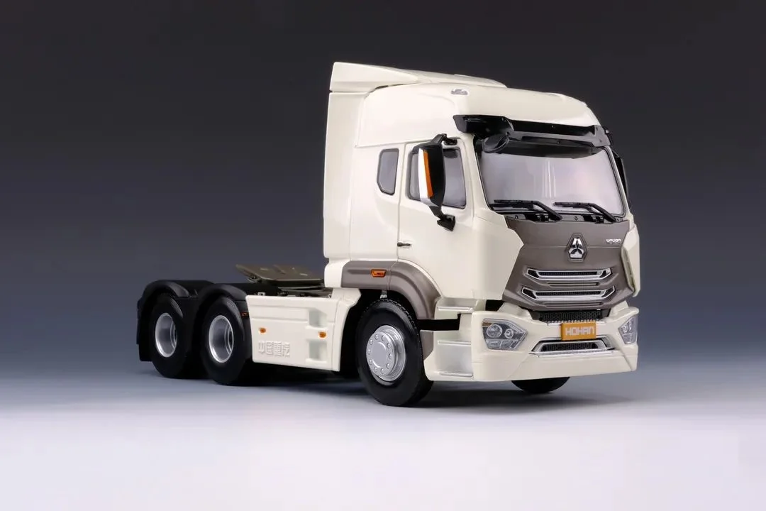 High quality collectiable 1:24 New Sinotruk Hohan N7X N7 tractor trailor alloy scale model for gift