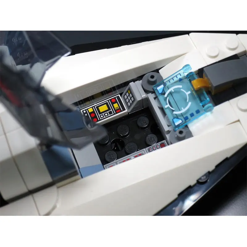 452 pezzi MOC- 205852   Astronave con carrello di atterraggio Corazzata spaziale Blocchi di costruzione Astronave Nave di difesa Modello MOC Kit di mattoni