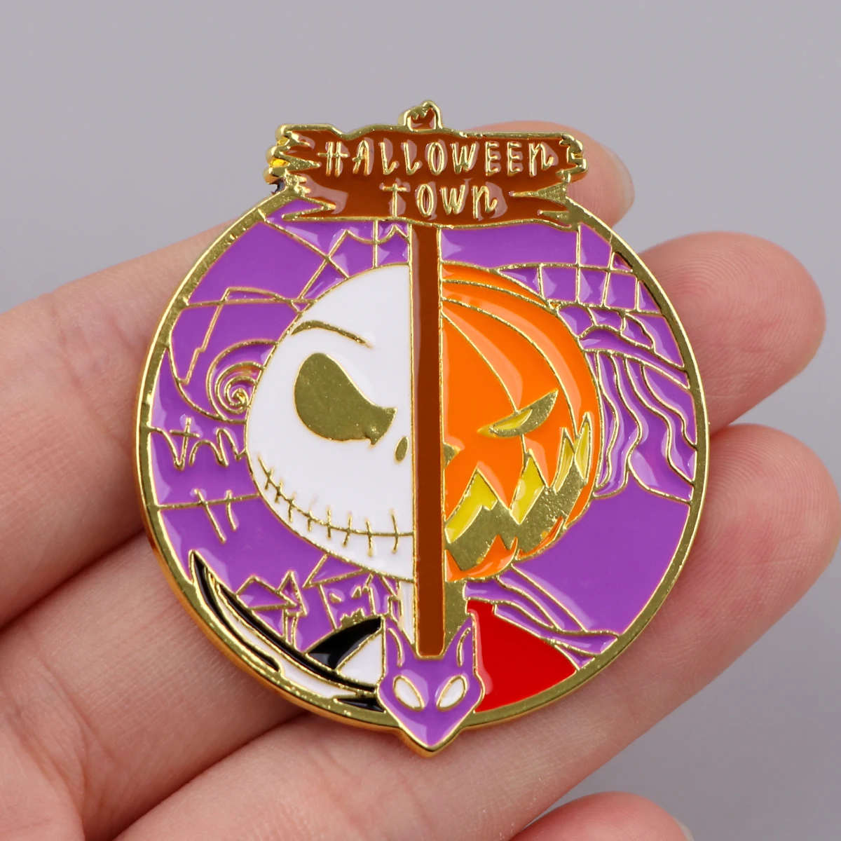 

Pumpkin Head Enamel Pin Halloween Lapel Pins for Backpacks Brooches Badges Metal Brooch for Clothes Jewelry Gifts for Friends