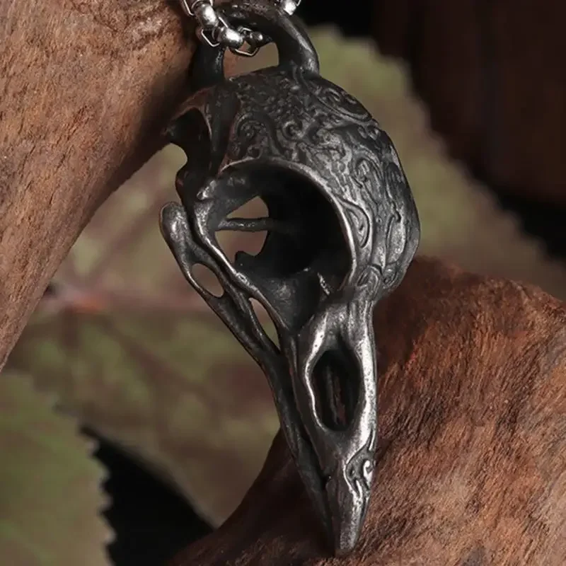 Retro Nordic Style Crow Skull Pendant Animal Bird Necklace For Men Personalized Jewelry Lucky Amulet Gift