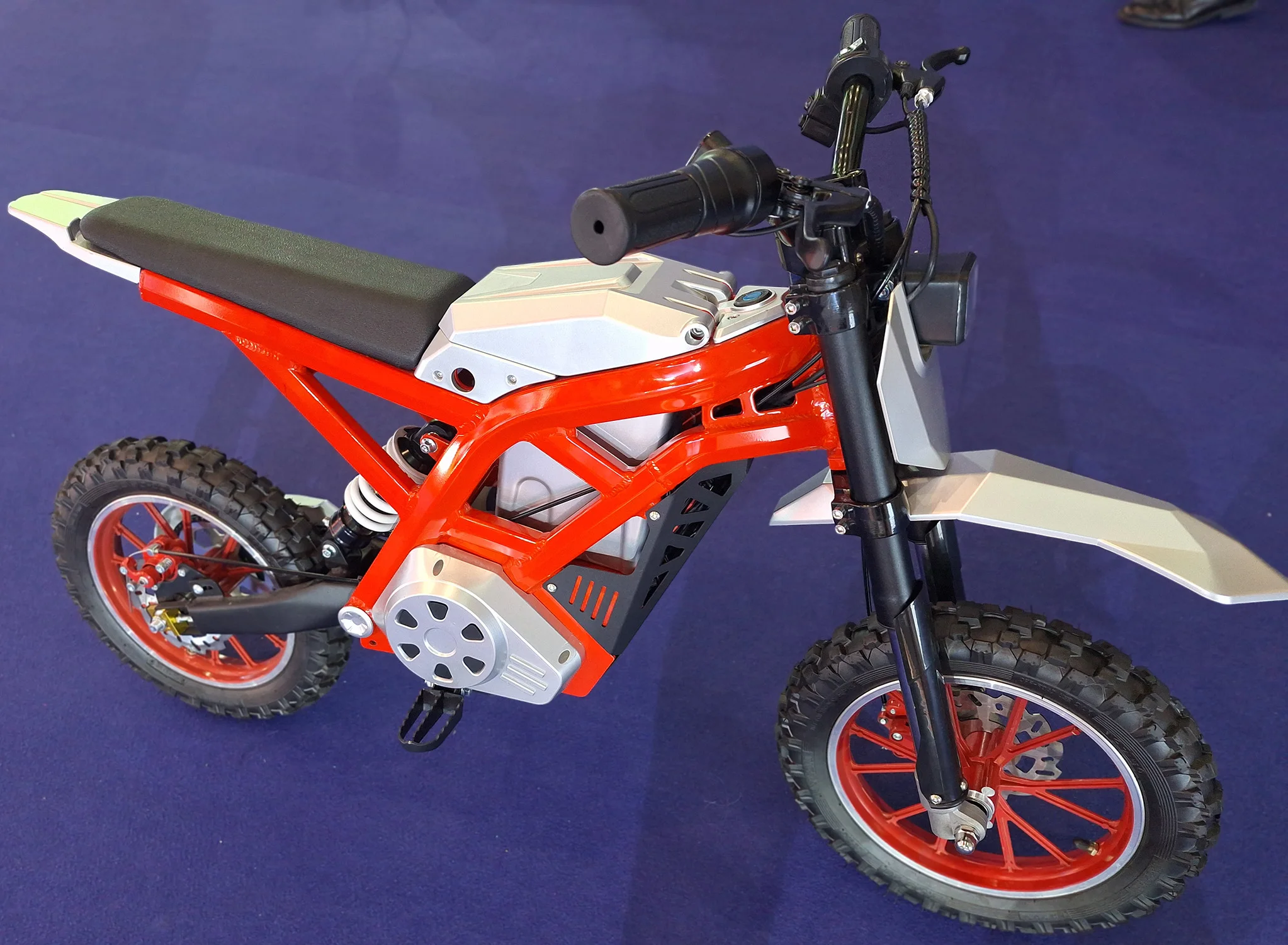 

500 Вт 16 дюймов 36 В 10,4 Ач внедорожный велосипед 400 Вт беговой велосипед EDB-16S