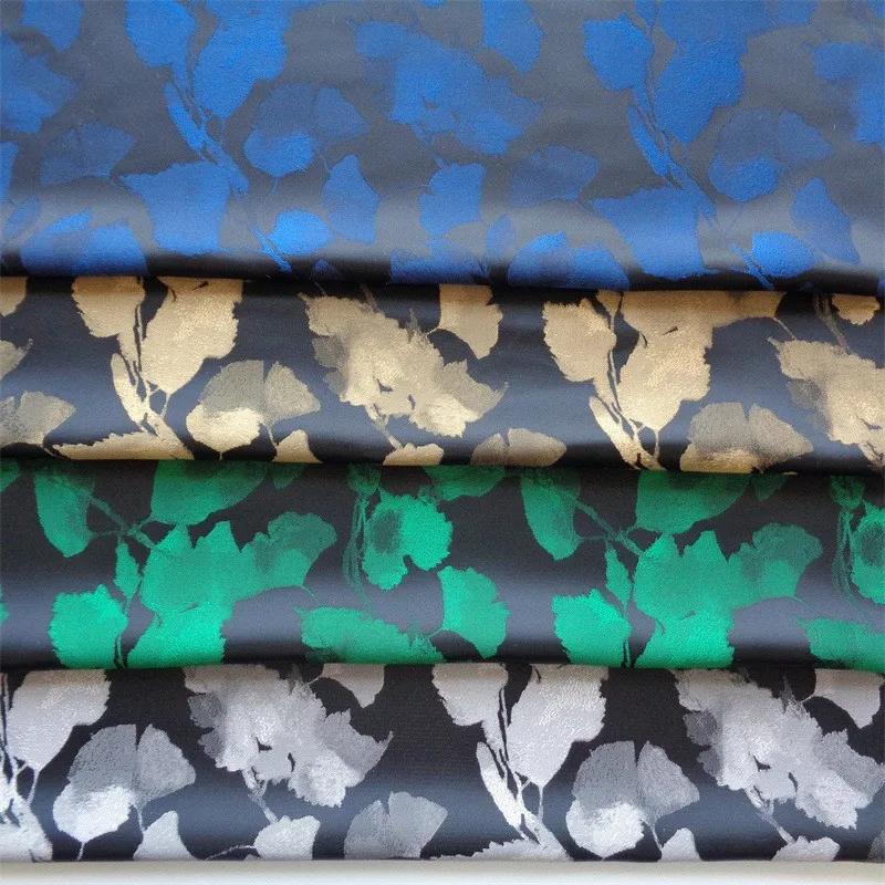 

New yarn-dyed jacquard silk ginkgo leaf women's dress fashion fabric