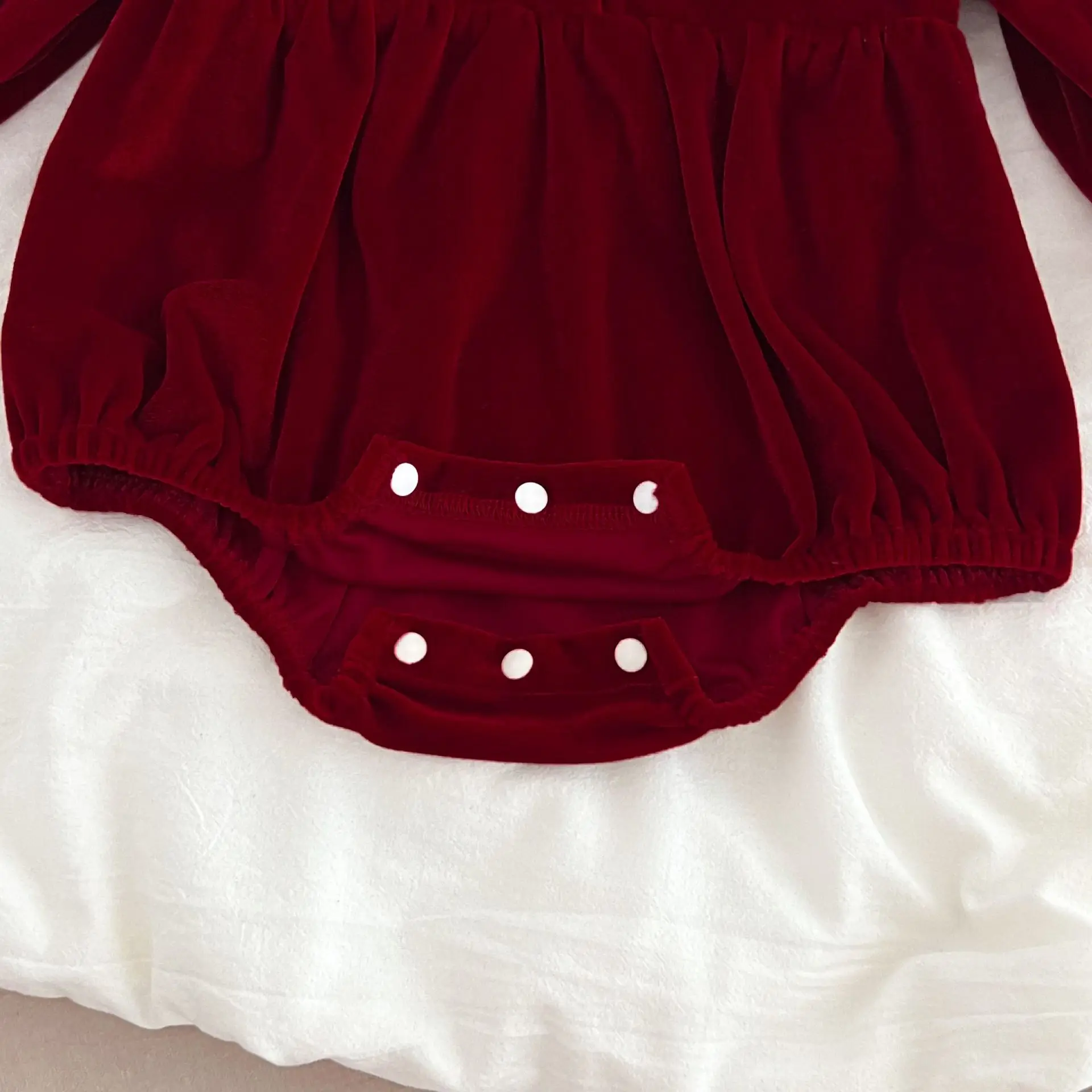 الياقات الدانتيل المشذبة الأصفاد الأطفال تنورة رومبير طفل فتاة اثنين نمط فستان أنيق بورجوندي المخملية وتتسابق الدانتيل بيتر بان