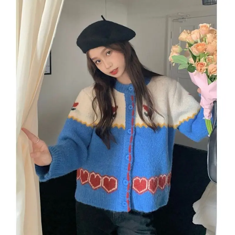 2024 Spring and Autumn New Women\'s Clothing Korean Unique Knitted Cardigan Women\'s Retro Heart Lifting Sweater Jacket