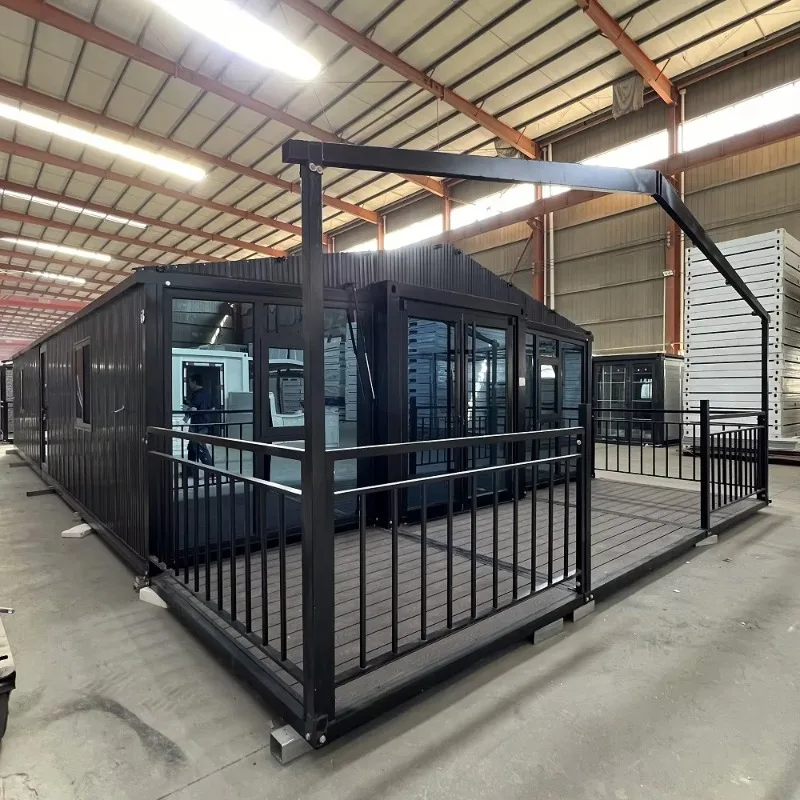 Luxury Expandable Container Houses with Sandwich Panel 3 Rooms High End Design for Villa Hotel or Glamping Resort