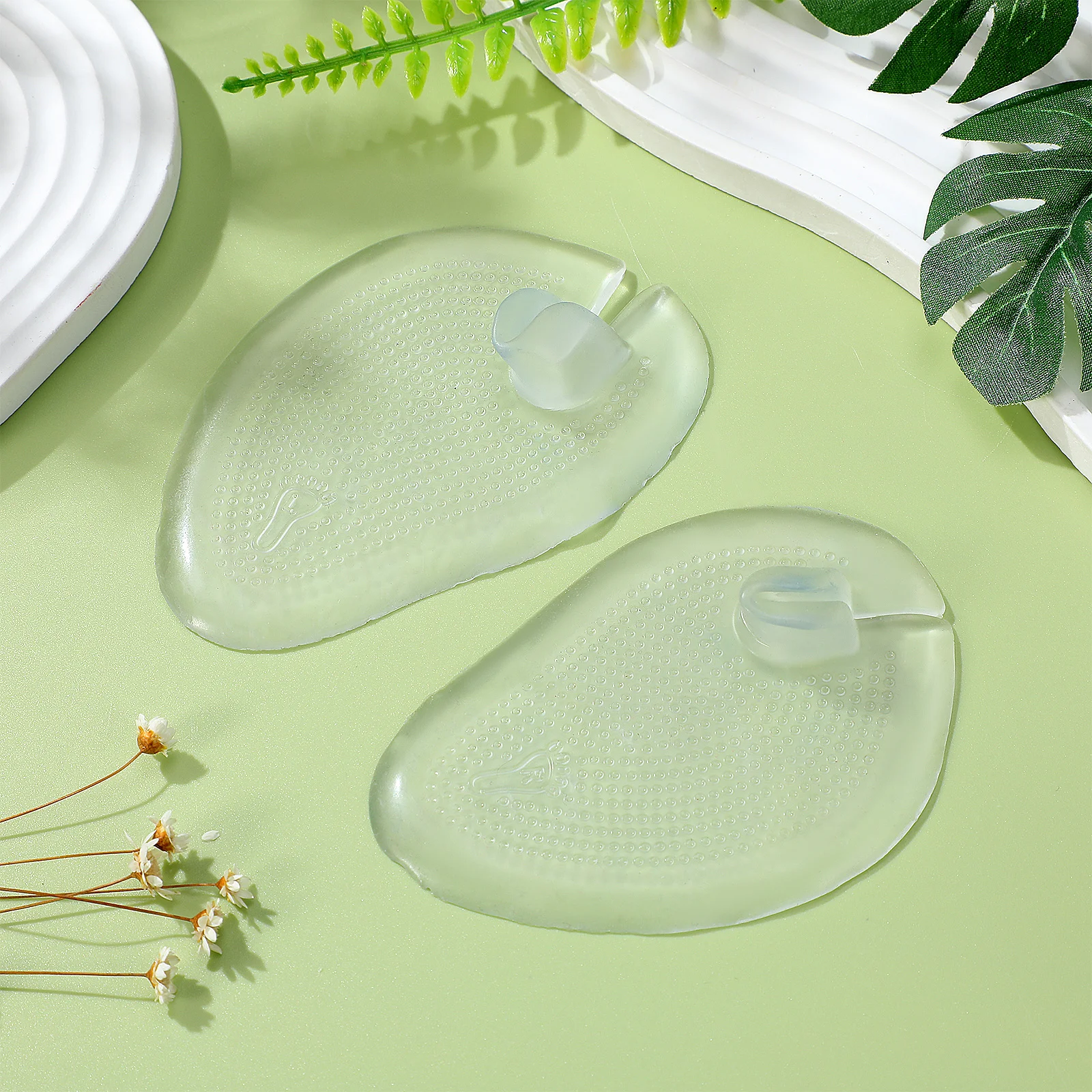 

1 Pair Forefoot Cushion Pads Silicone Skid Resistant Gel Flip-Flops Insole Soft Flexible Anti-Blister Pads for Men Women