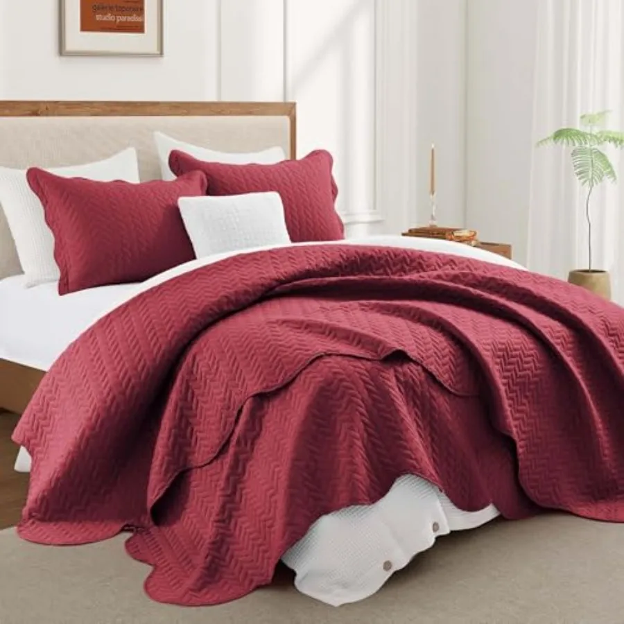 

Queen Size Bedding Set 90 x 96 with 2 Pillow Shams (20 x 26+2) 3Piece AllSeason Lightweight Reversible Microfiber Coverlet Embo
