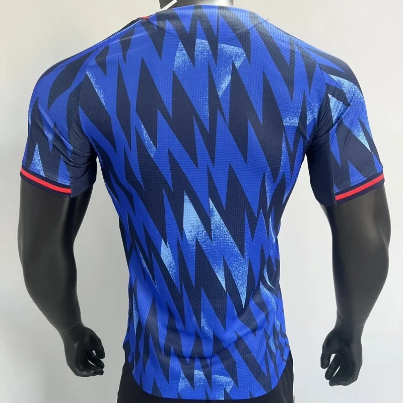 

The new summer short-sleeved advanced 3D printed jerseys, team uniforms and training suits are breathable and comfortable