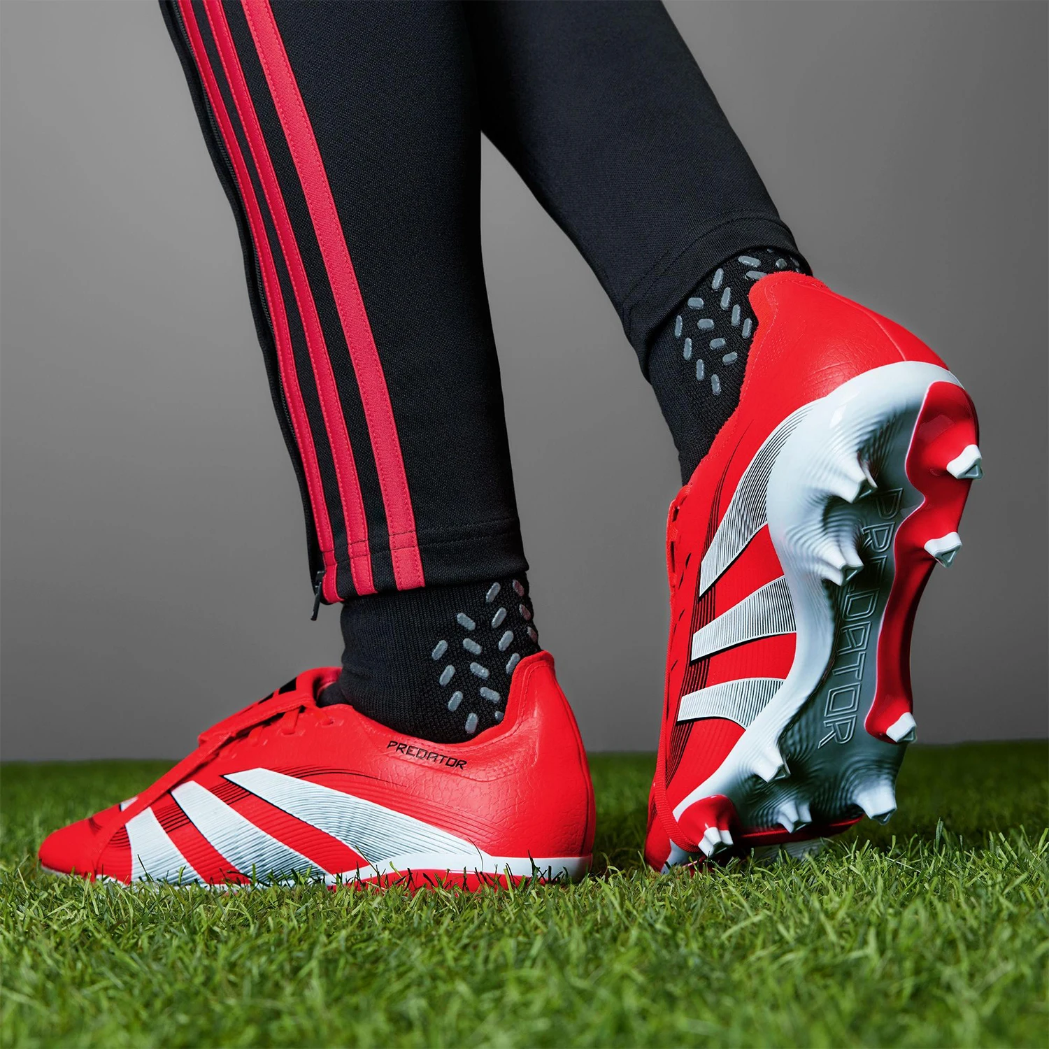 

Adidas genuine New Foldable Tongue Training Durable Soccer Shoes ID1319