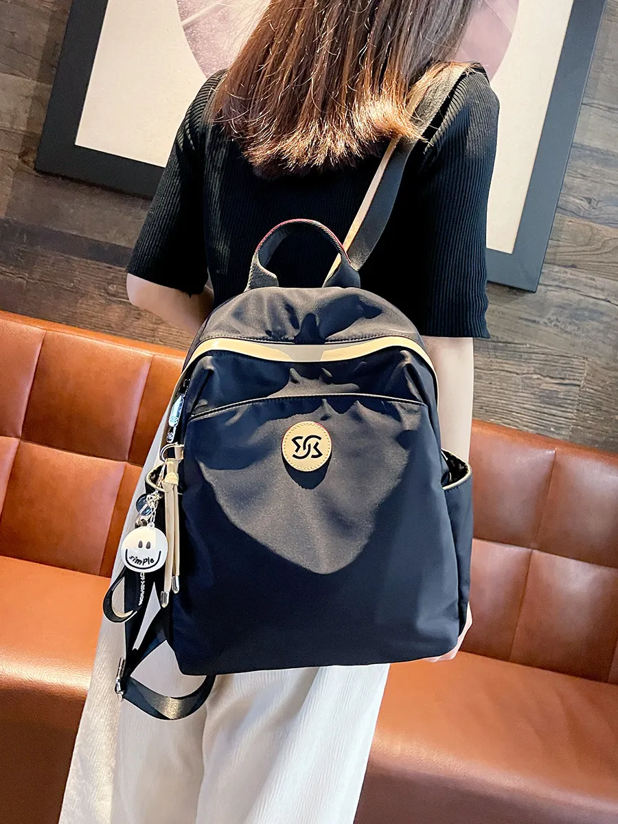 

Oxford Cloth Lightweight Water-repellent Travel Backpack Bag for Women New Large Capacity Double Shoulder Commuter Backpack