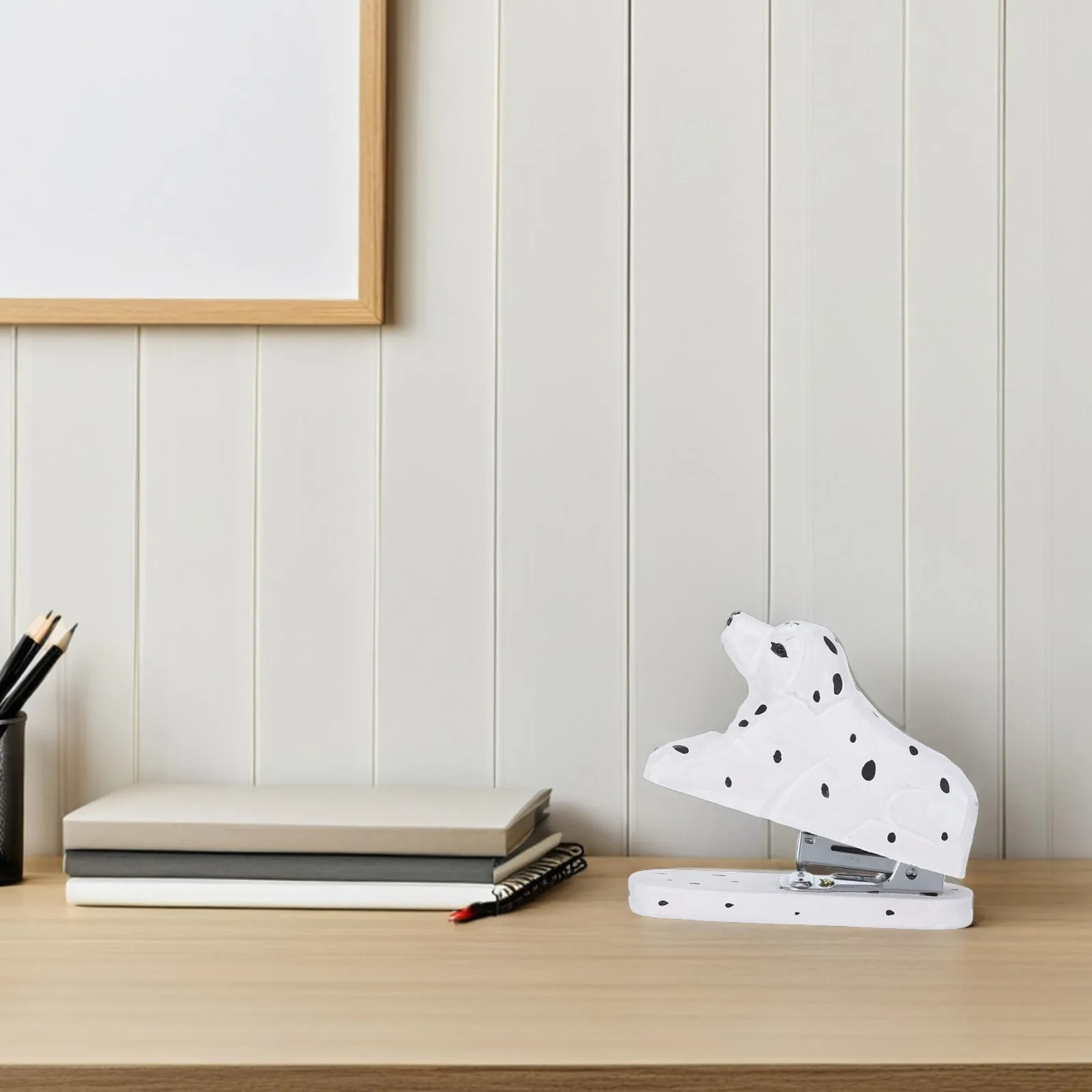

Wooden Mini Dog Stapler Animal Desktop Stapler for School Office Compact Portable Cute Desk Accessory Animal Stationery