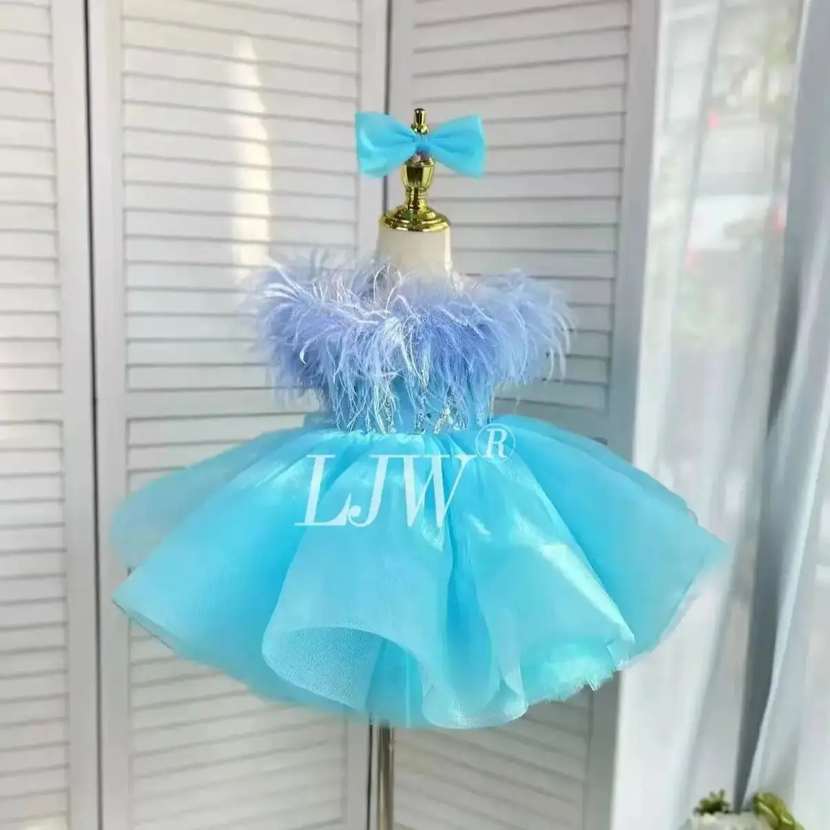 

Blue off-the-shoulder feathered children's beauty pageant dress 2025 Elegant girl Party Pageant Birthday Wedding Xmas Princess D