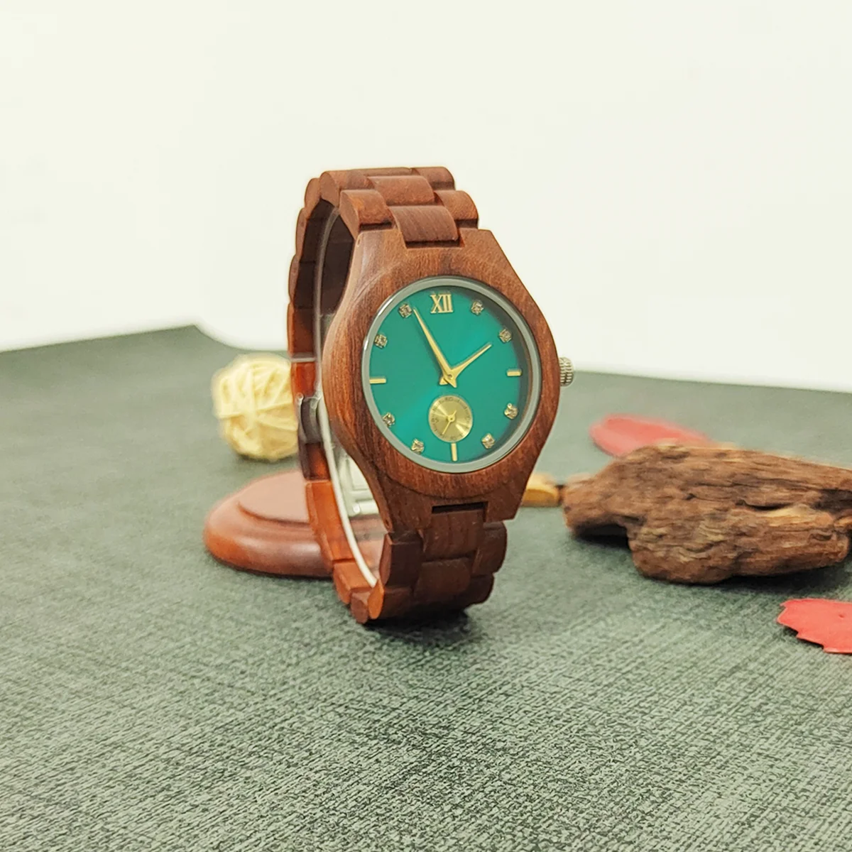 

Wood Watch Women Watch With Wooden Womens Quartz Wrist Watches Woman Clock Fashion Ladies Wooden Watch for Women