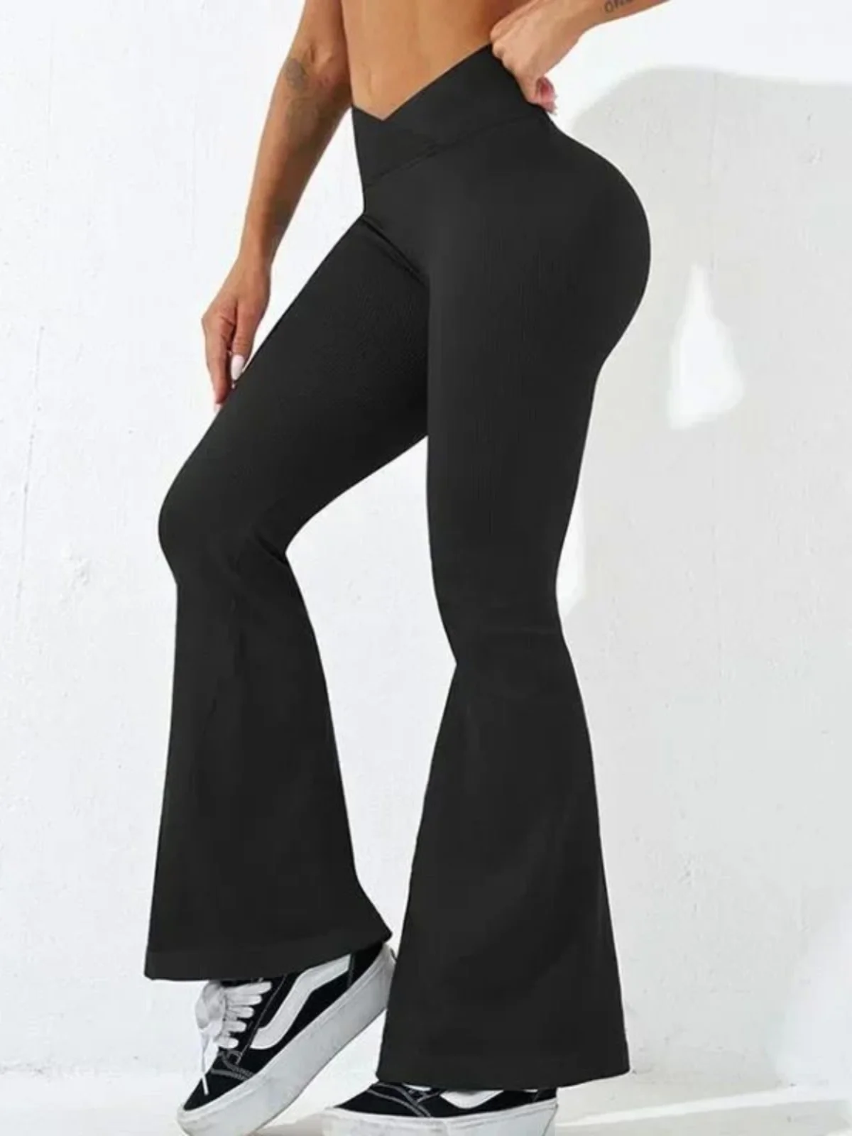 Calças de Yoga Slim Fit com Barra Boca de Sino, Cintura Alta, Detalhes em Fio, Estilo Versátil, Calças de Yoga Casuais de Cin...