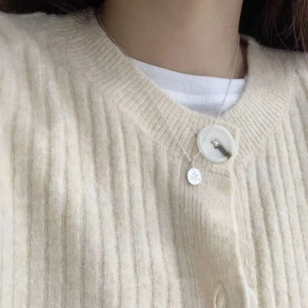 Rose Flower Oval Pendent Necklace Women Exquisite Sweater Thin Chain French Girl Sweet Clavicle Chain Fashion Jewelry Gifts