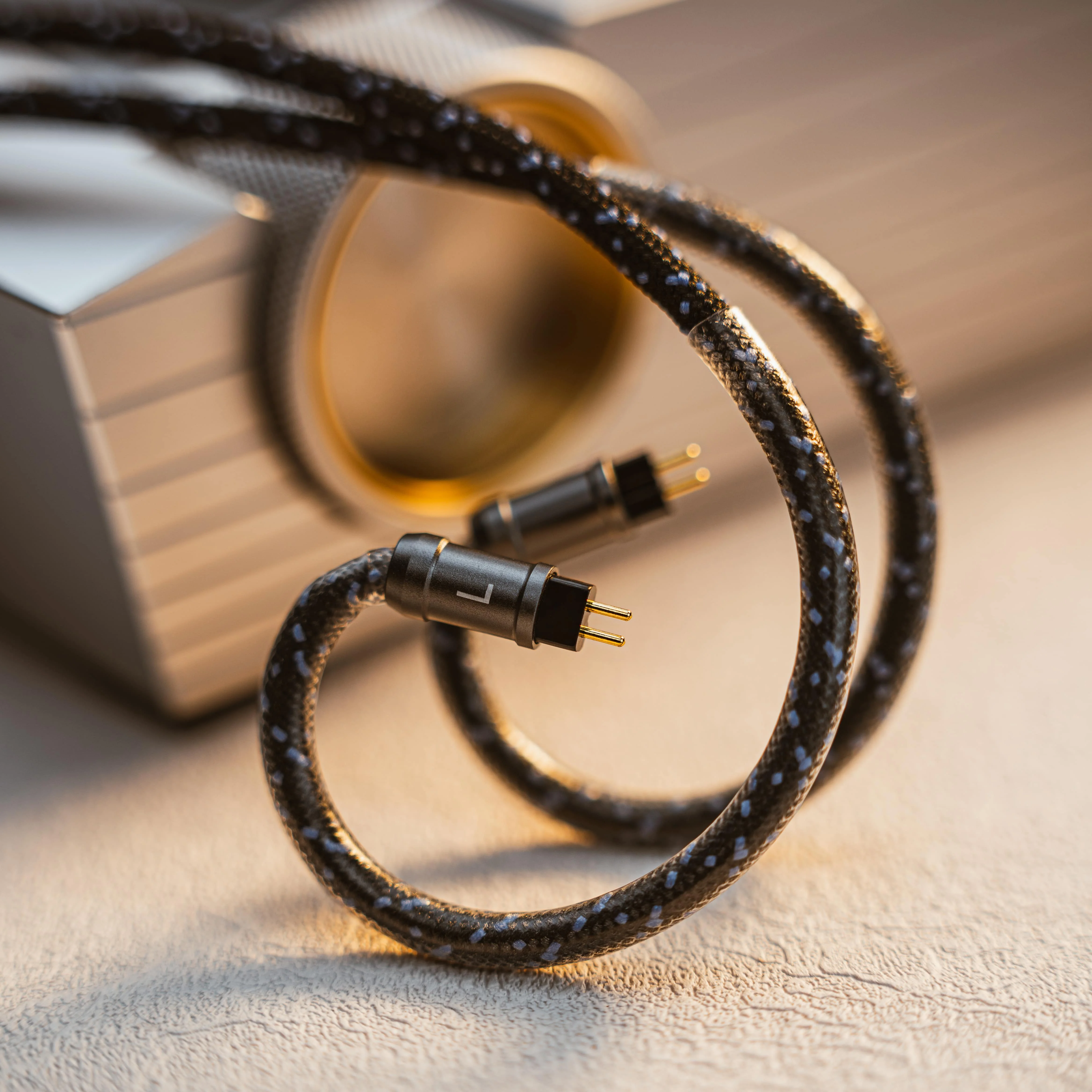 

AUDIO LAB DESIGN ALD-Vectron IEM HiFi Cable Manufactured by FlashAcoustics For Kaguya Bravery MOONDROP DaVinci