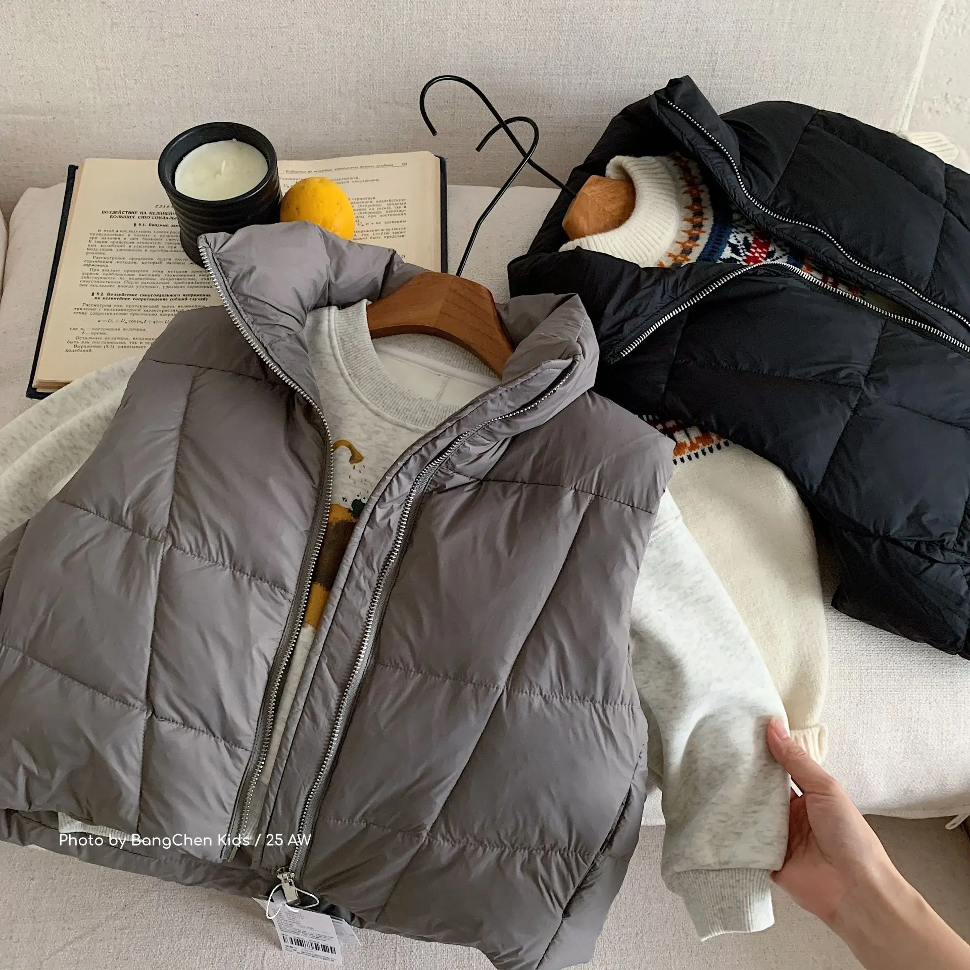 

Kids Baby Boys Vest 2025 Winter Solid Thicken Warm Toddler Girls Waistcoat Turtleneck 90% White Duck Children 3-8Y Boys Parkas