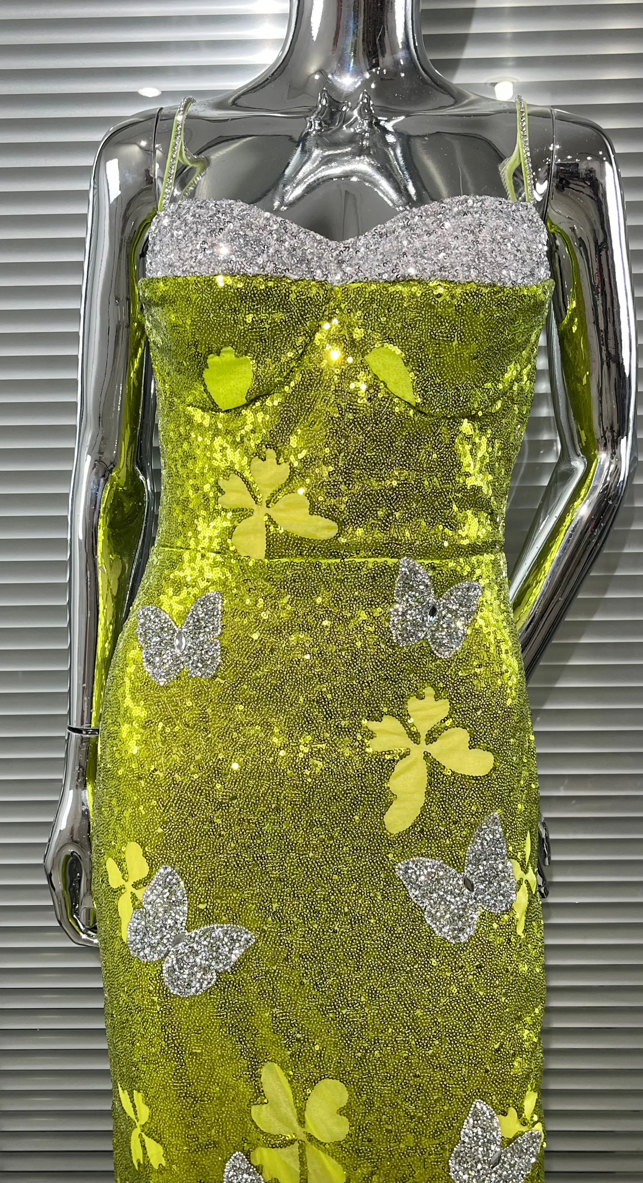 Haute Couture Shining Butterfly Diamonds Yellow Green Sequins Floor Length Dress Birthday Party Dress Celebrity Banquet Outfit view 3