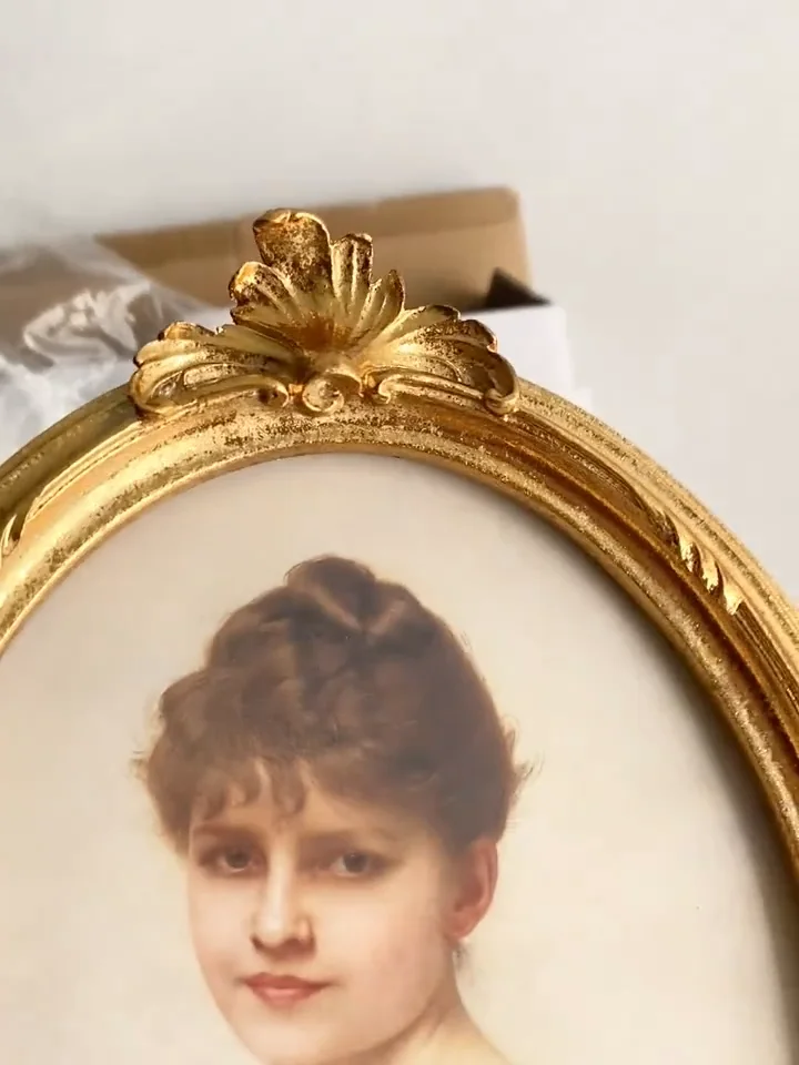 กรอบรูปเรซิ่นสไตล์ยุโรปย้อนยุค สำหรับแขวนผนังห้องนั่งเล่น ผนังรูปภาพแบบรวม ทางเข้าบ้าน กรอบรูปแกะสลักลายแบบย้อนยุค