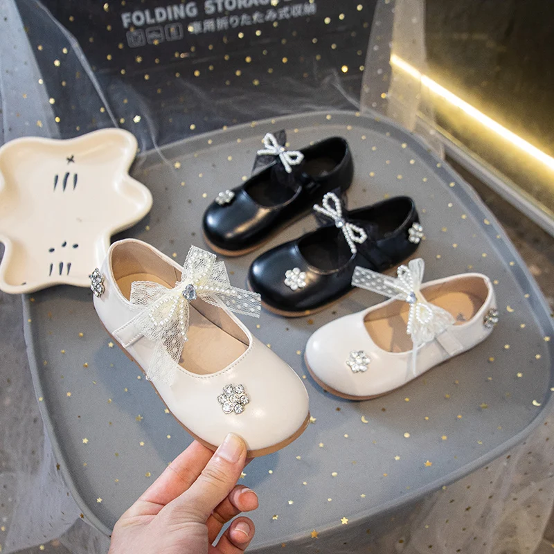 

Кожаные туфли с жемчугом для девочек, милые кружевные туфли с бантом, детская обувь Мэри Джейн на плоской подошве, модная детская обувь принцессы для выступлений