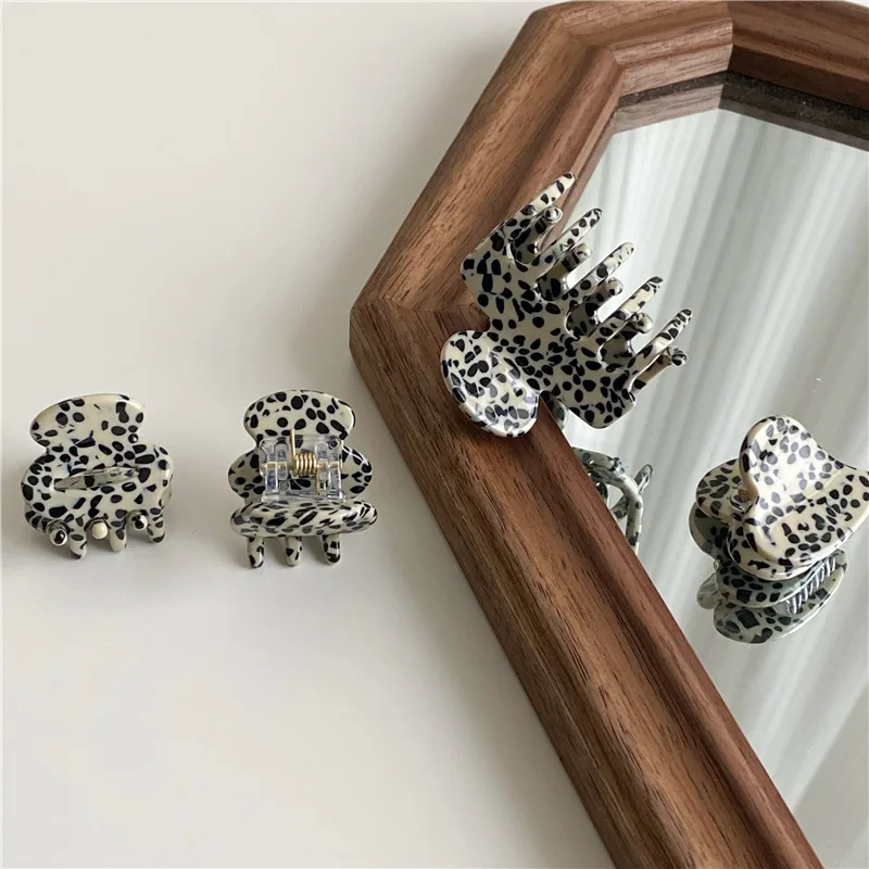 New Korean Vintage Leopard Print Female Hair Accessories High Quality Acrylic Geometric Hair Clip Claw For Woman Girls