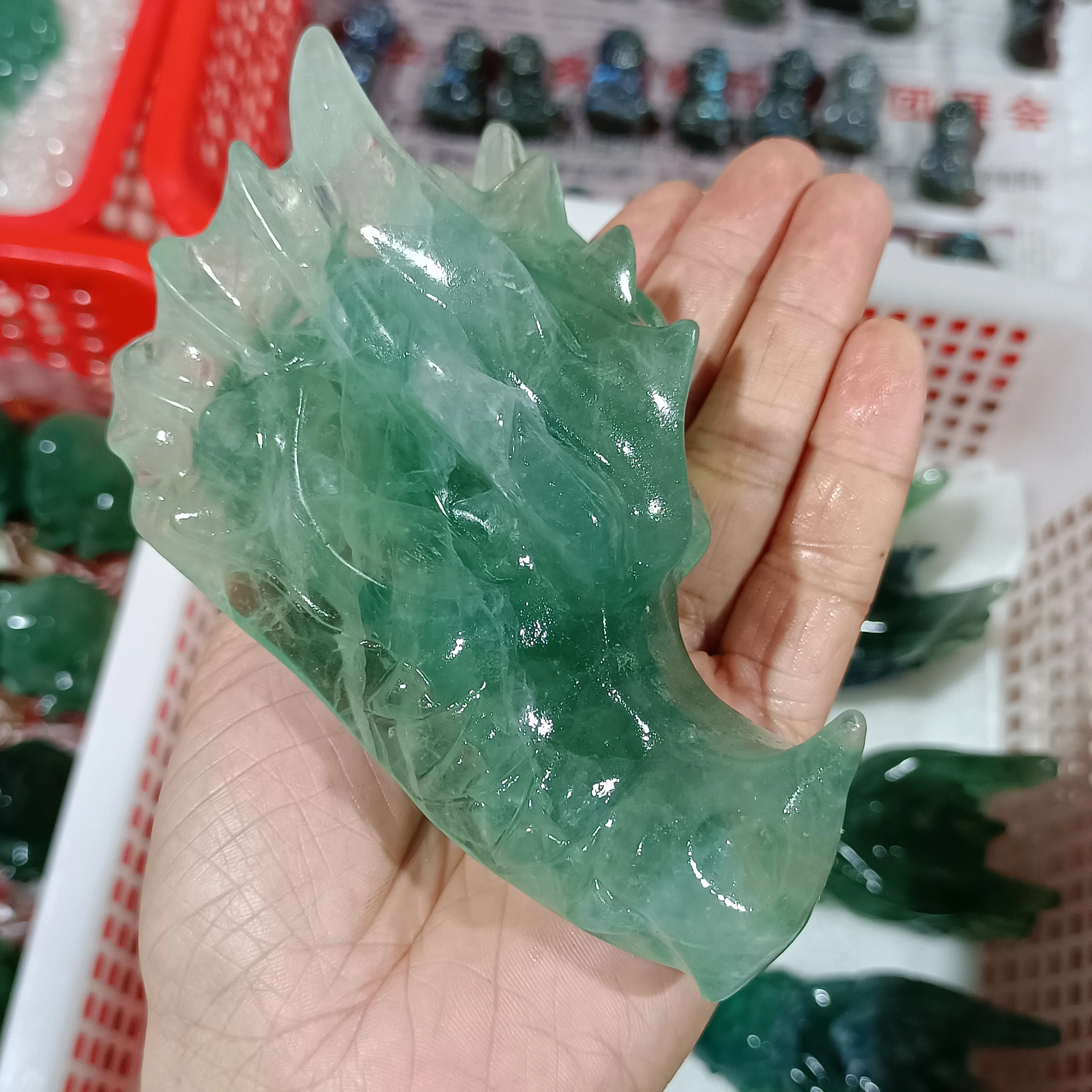 Magical Natural Green Fluorite Carved Dragon Head Bone Quartz Crystal Mineral Repair Specimen Treatment Home Office Decoration